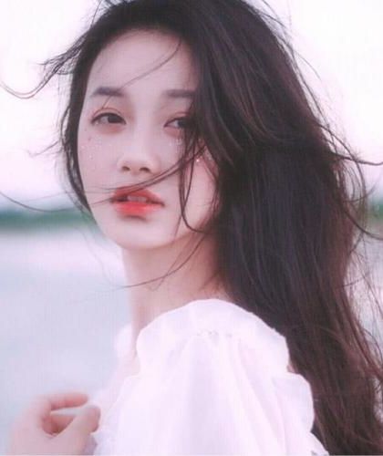 《乖乖别逃！异国大佬》作者：西下影妖