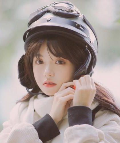 《她捡到花以后》作者：安为乐