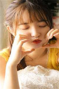 和闺蜜一起做金丝雀