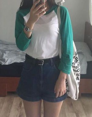 《我在咸鱼上卖旧书，价格标错，多打了几个零》小说阅读
